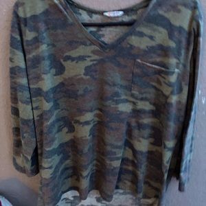 Vintage Camouflage elbow long shirt, size~XL, Brand~Range Kiss,